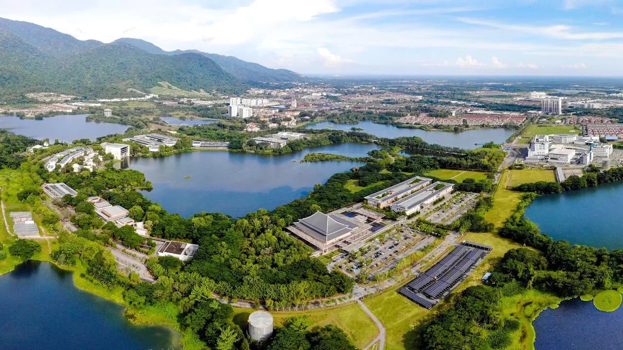 جامعة تونكو عبد الرحمن (UTAR)