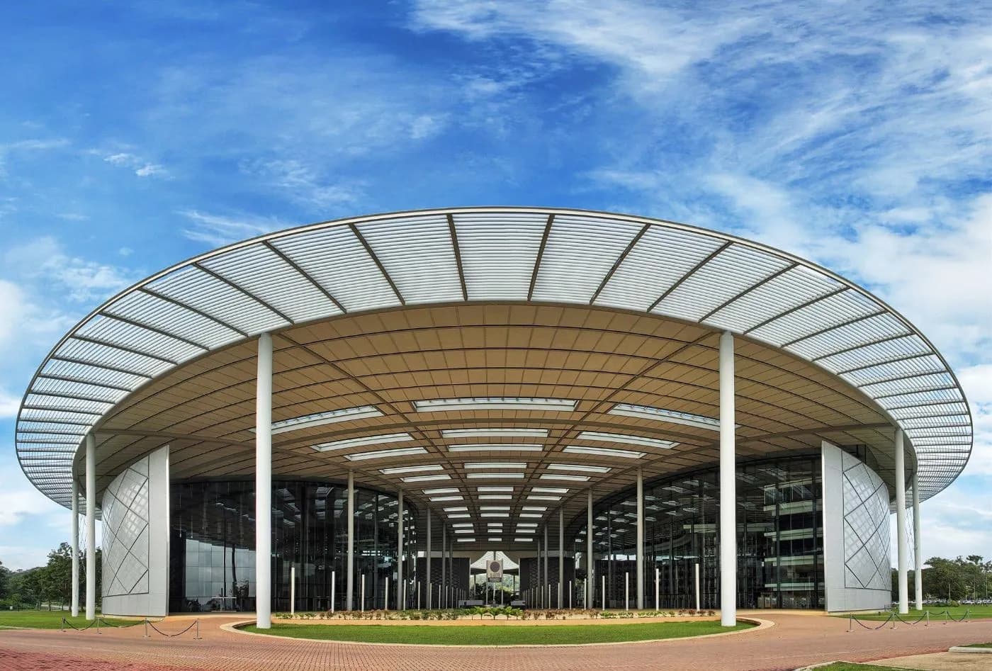 جامعة بتروناس للتكنولوجيا (UTP)